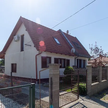 Lakeside Serenity House - Happy Apartamento Balatonberény