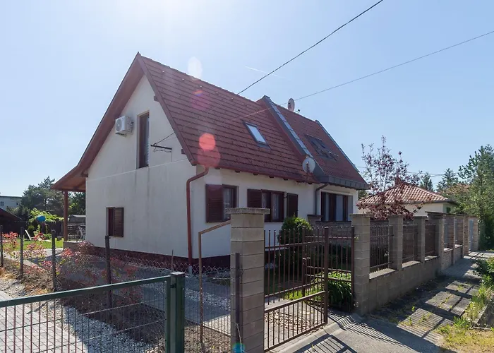 Lakeside Serenity House - Happy Appartamento Balatonberény